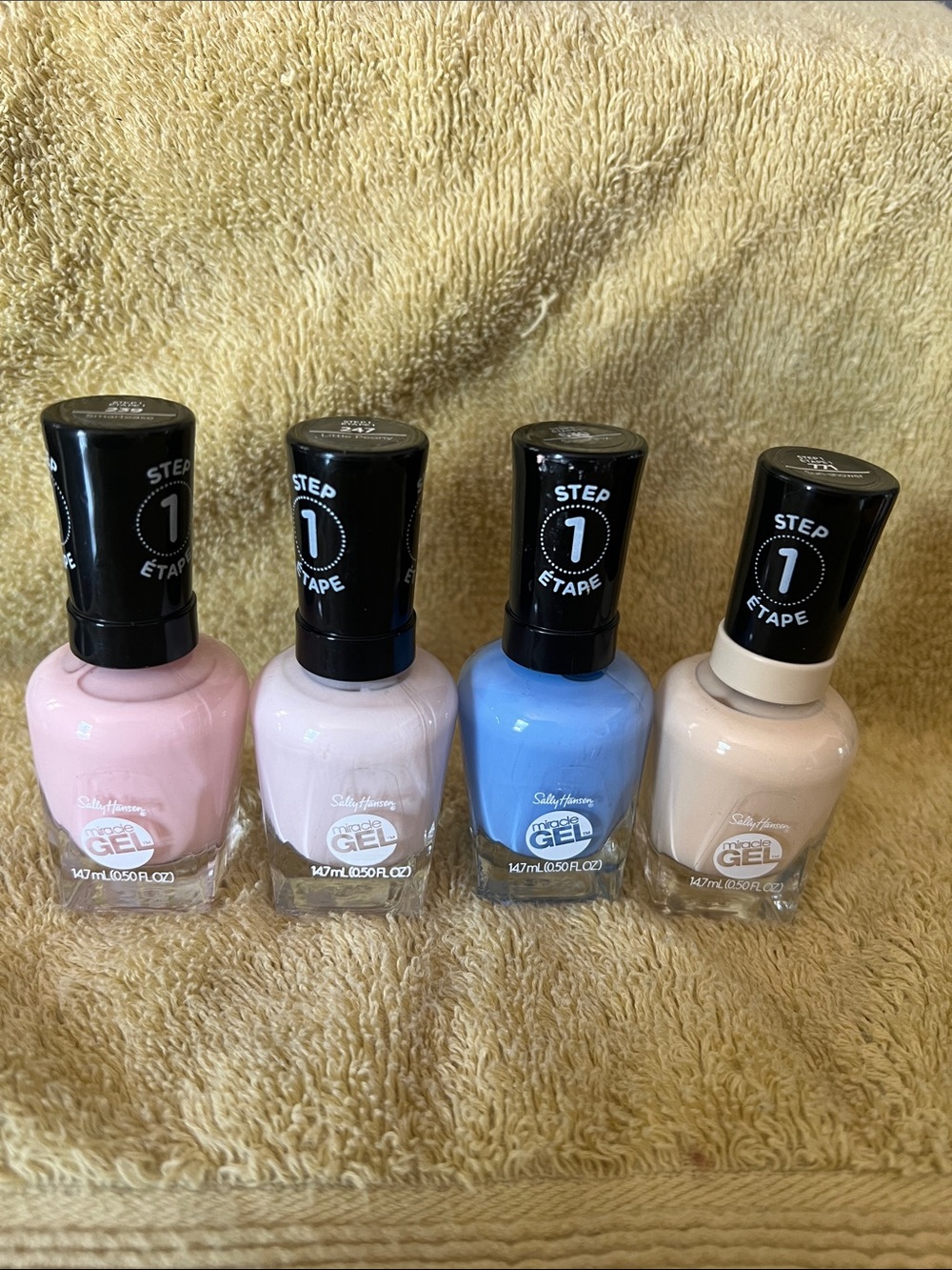 Sally Hansen Miracle Gel Nail Polish - Lot of 4